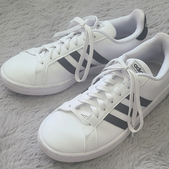 Womens Adidas Grand Court Sneakers 7 1/2 - Picture 2 of 4